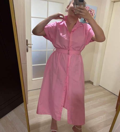 Gömlek Yaka Boydan Düğmeli Kemerli Elbise / Pembe