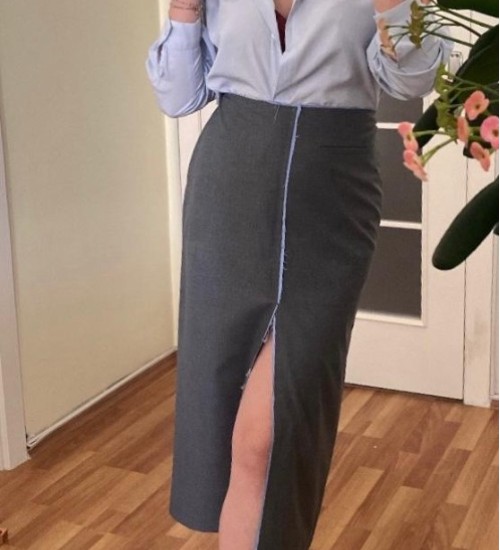 Garni Detaylı Önden Yırtmaçlı Midi Etek Gri