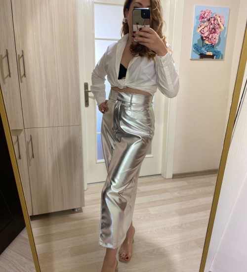 Parlak Önden Yırtmaçlı Kalem Etek